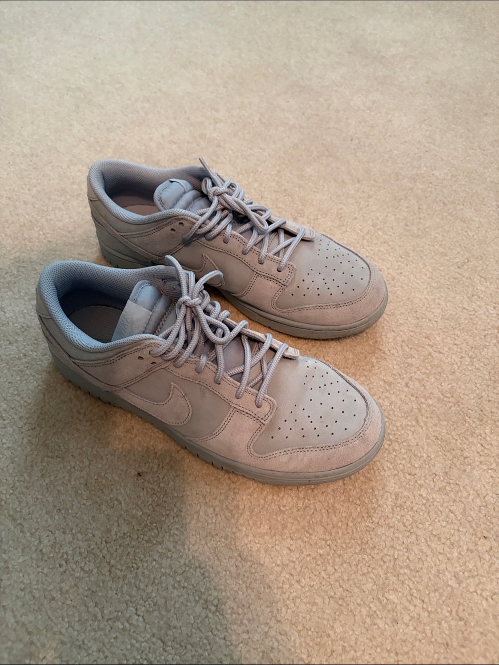 Nike Men's Low-Top Sneakers - Light Taupe